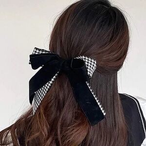 Black Velvet Houndstooth Hair Bow